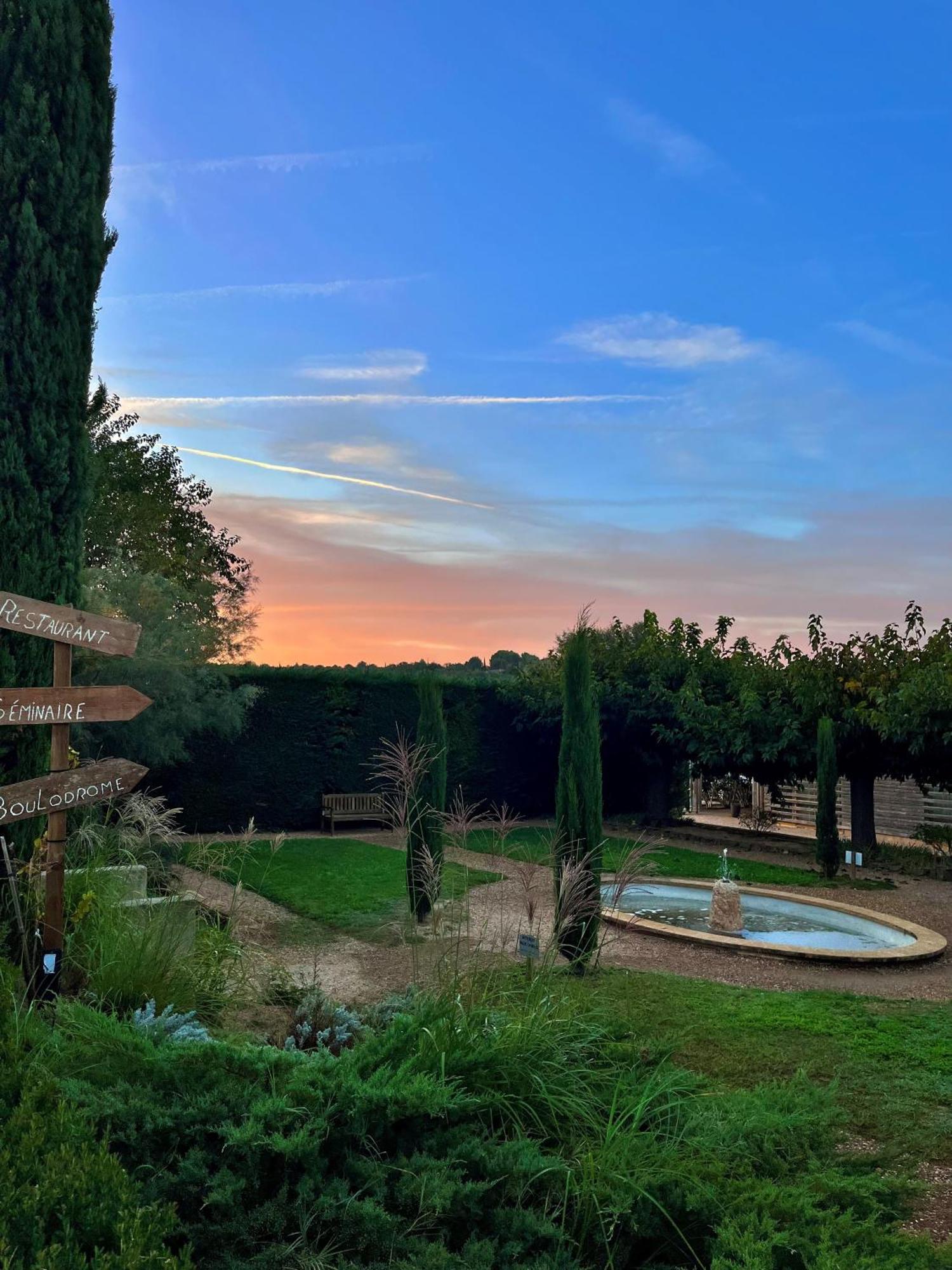 Mercure Aix-En-Provence Sainte-Victoire Châteauneuf-le-Rouge Exteriér fotografie
