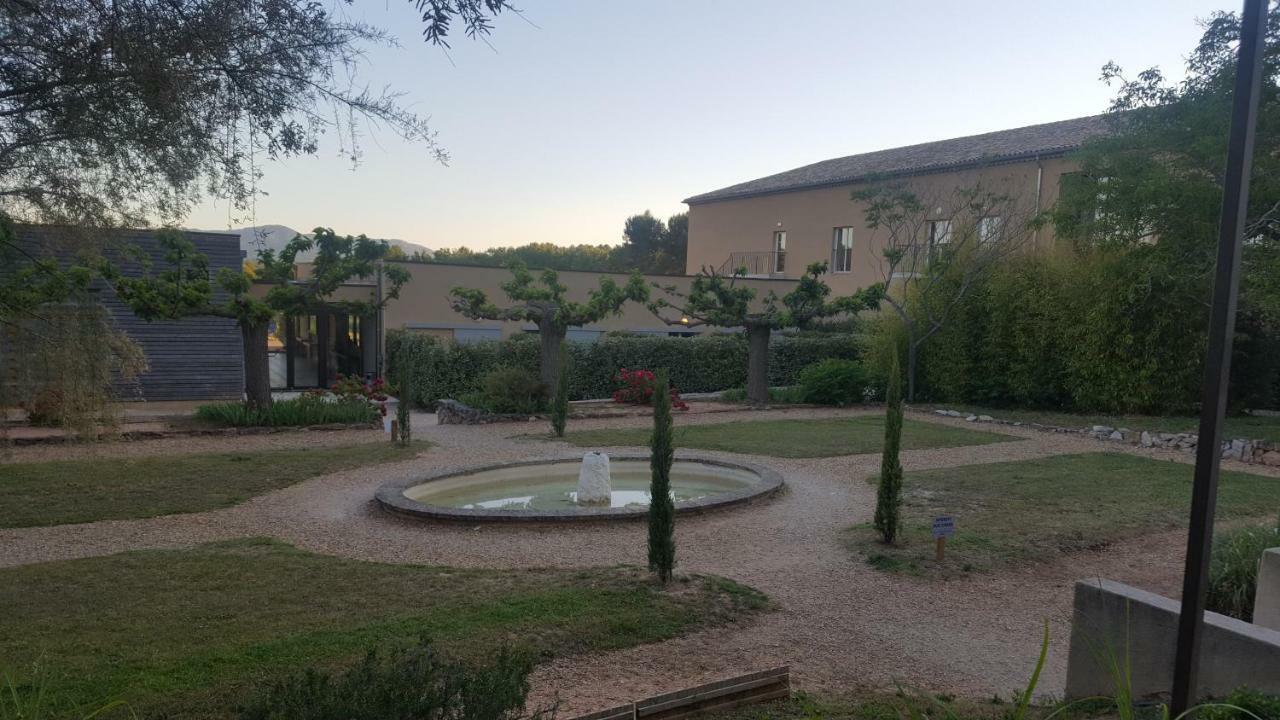 Mercure Aix-En-Provence Sainte-Victoire Châteauneuf-le-Rouge Exteriér fotografie